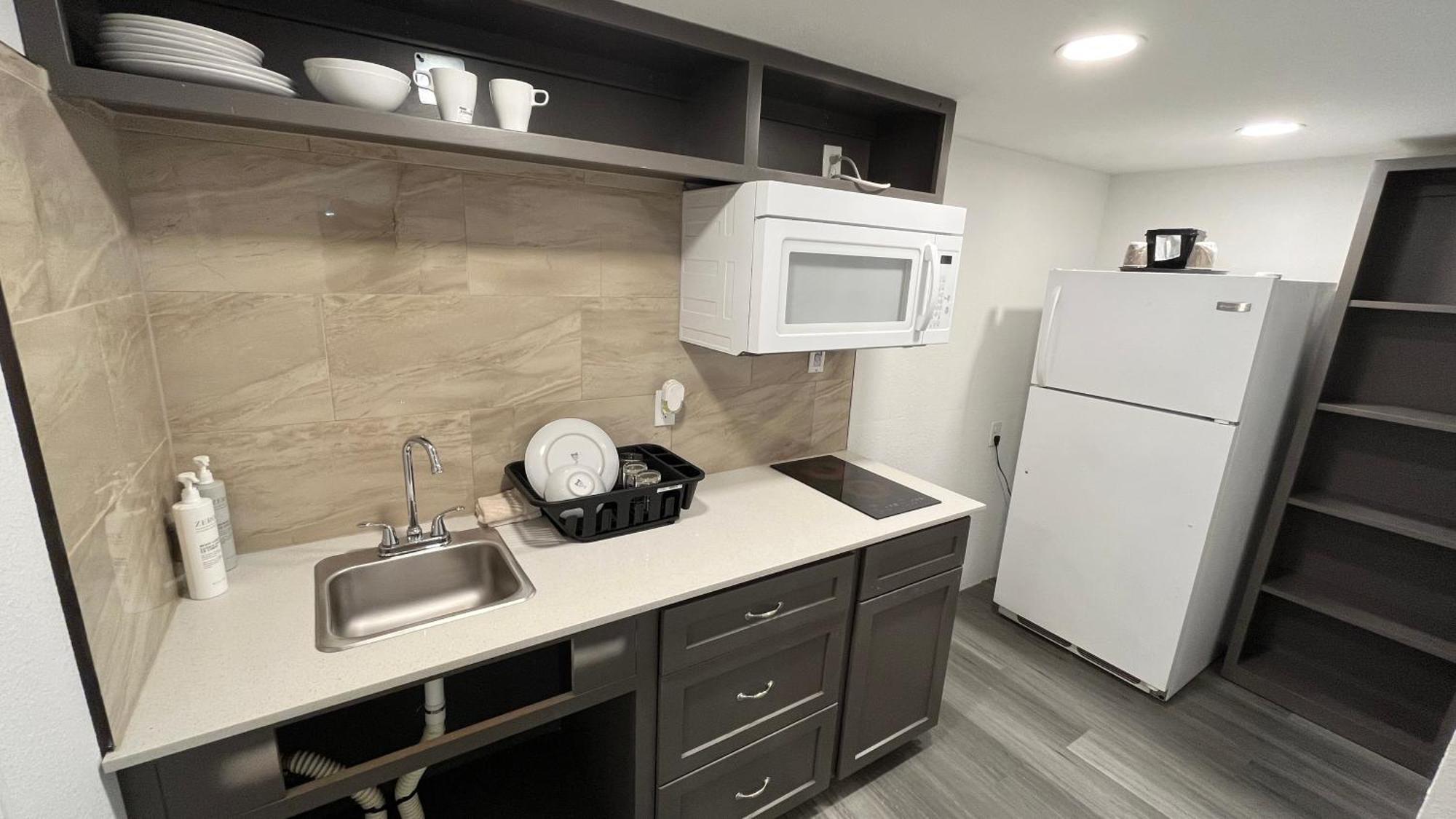 Town Place Studio Apartment Snyder Екстер'єр фото