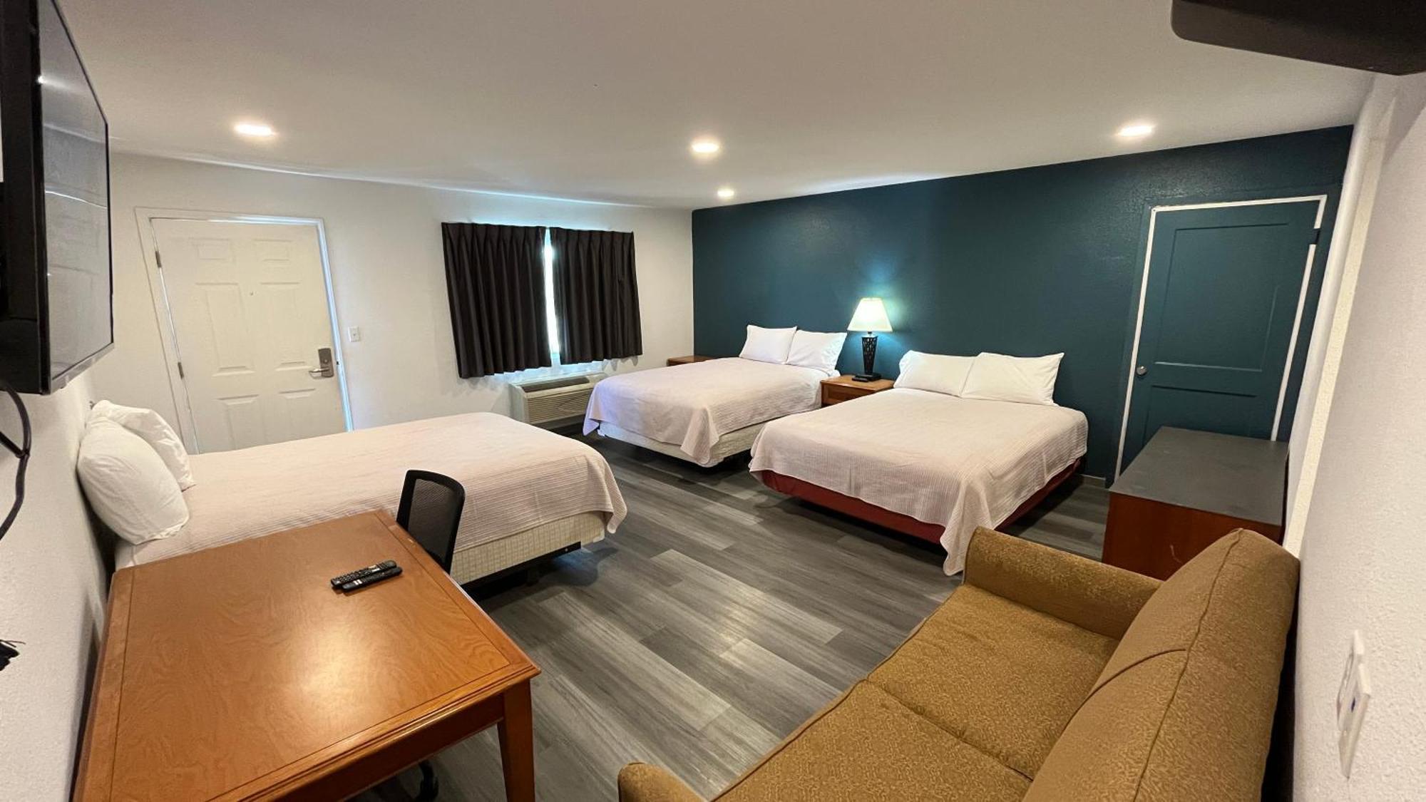 Town Place Studio Apartment Snyder Екстер'єр фото